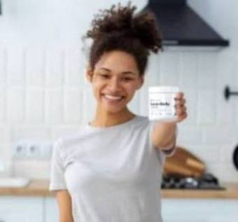 Ikaria Lean Belly Juice customer testimonial showing weight loss transformation